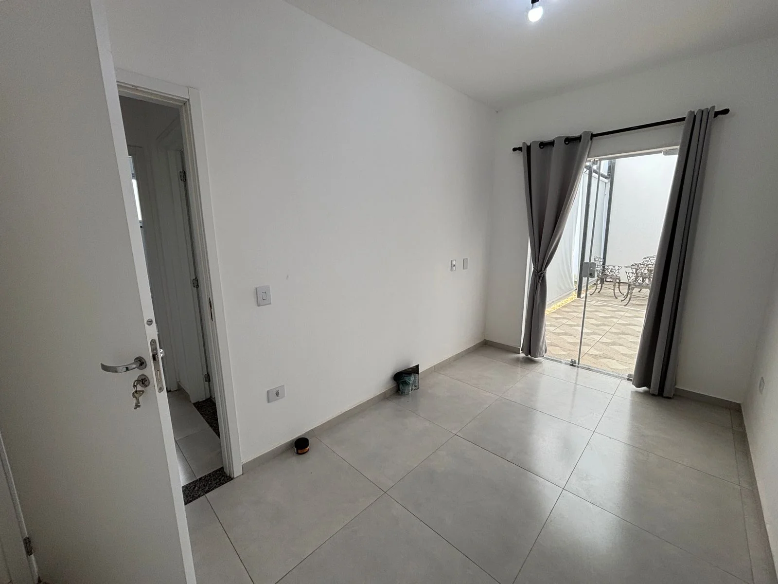 Casa à venda no Condomínio Península – 3 quartos, suíte, lazer completo | Pindamonhangaba