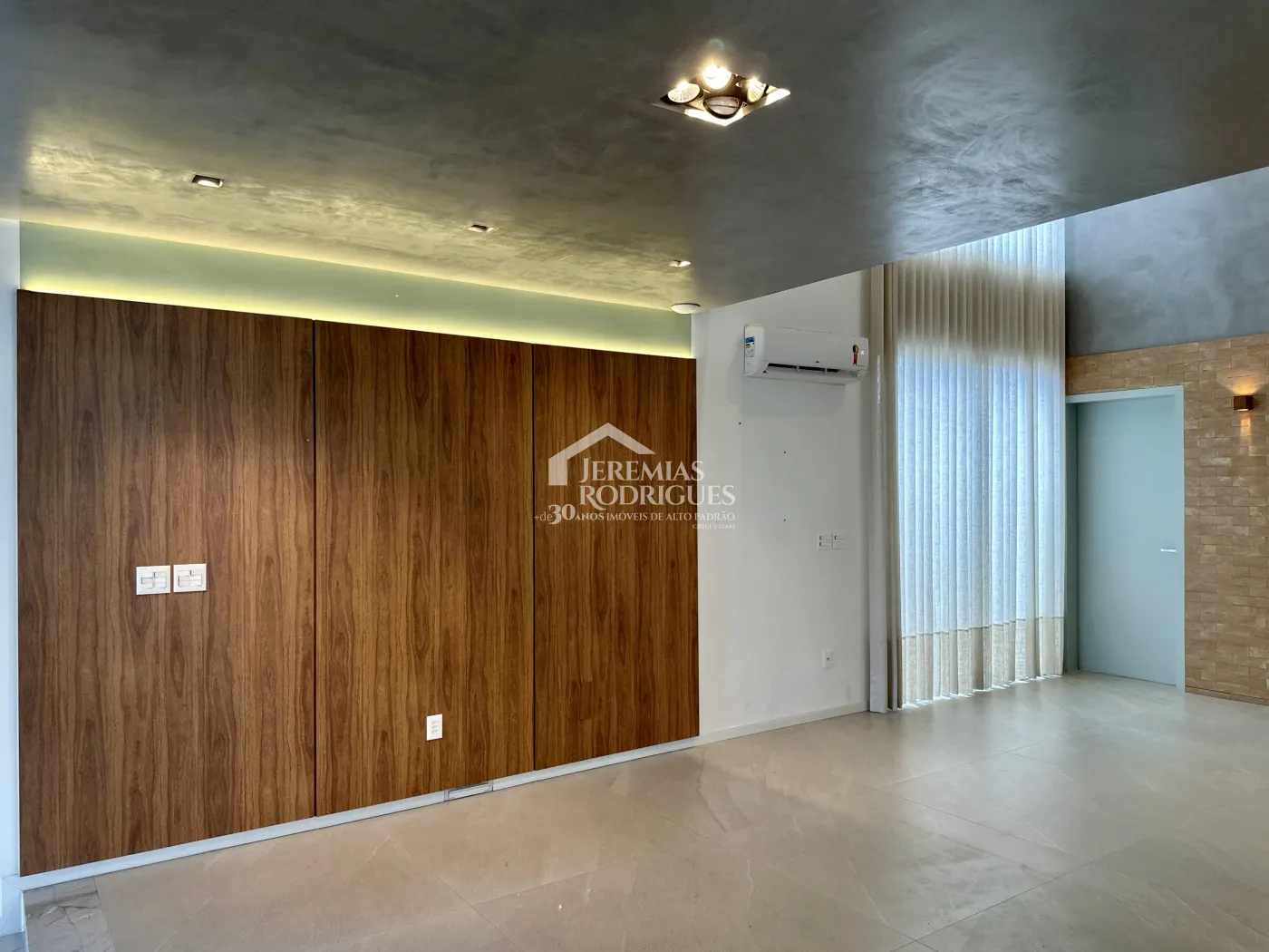 Casa à venda no Condomínio Residencial Terras de San Marco em Taubaté/SP.