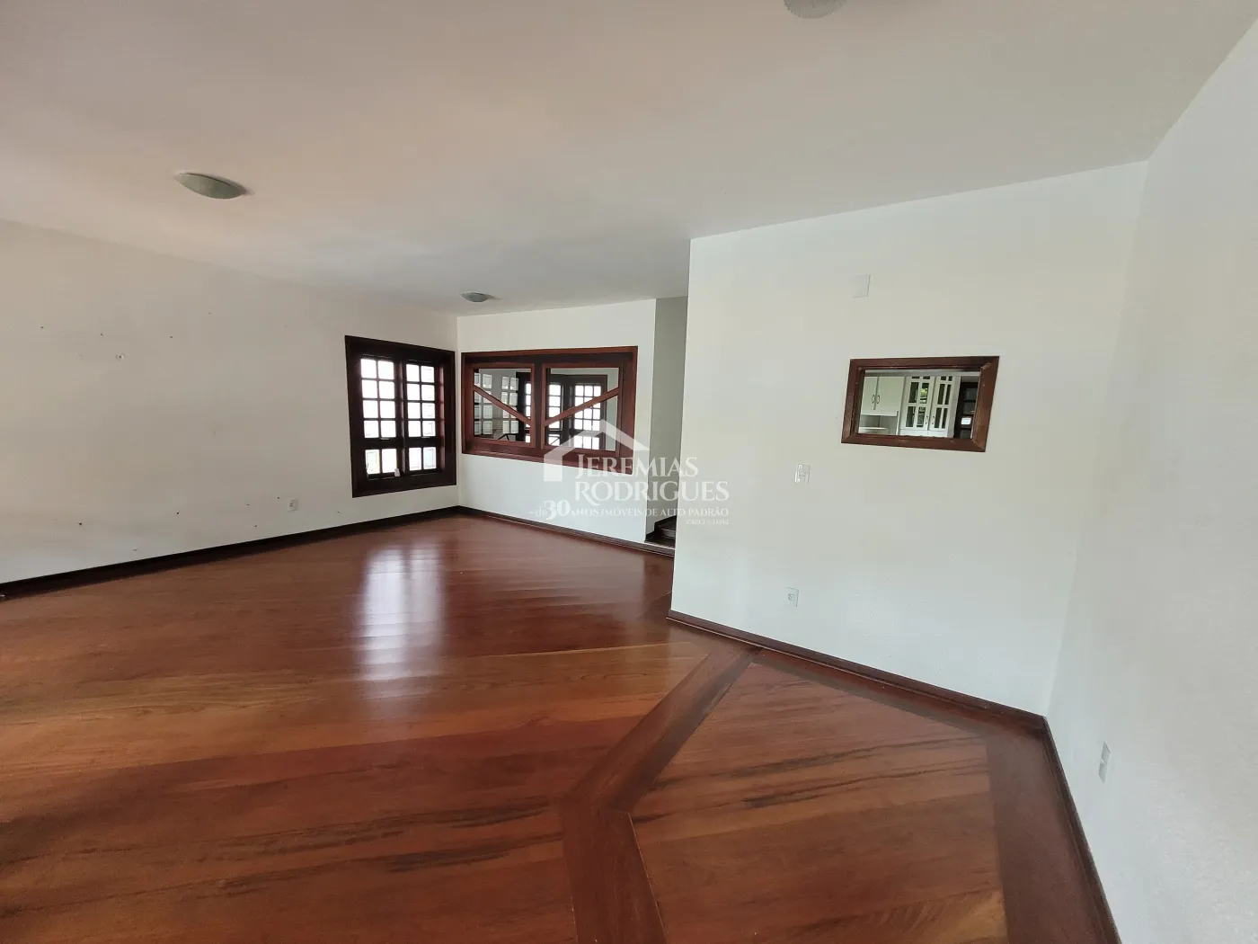 Casa com 4 dormitórios, 330 m² - Condomínio Village Paineiras- Pindamonhangaba/SP.