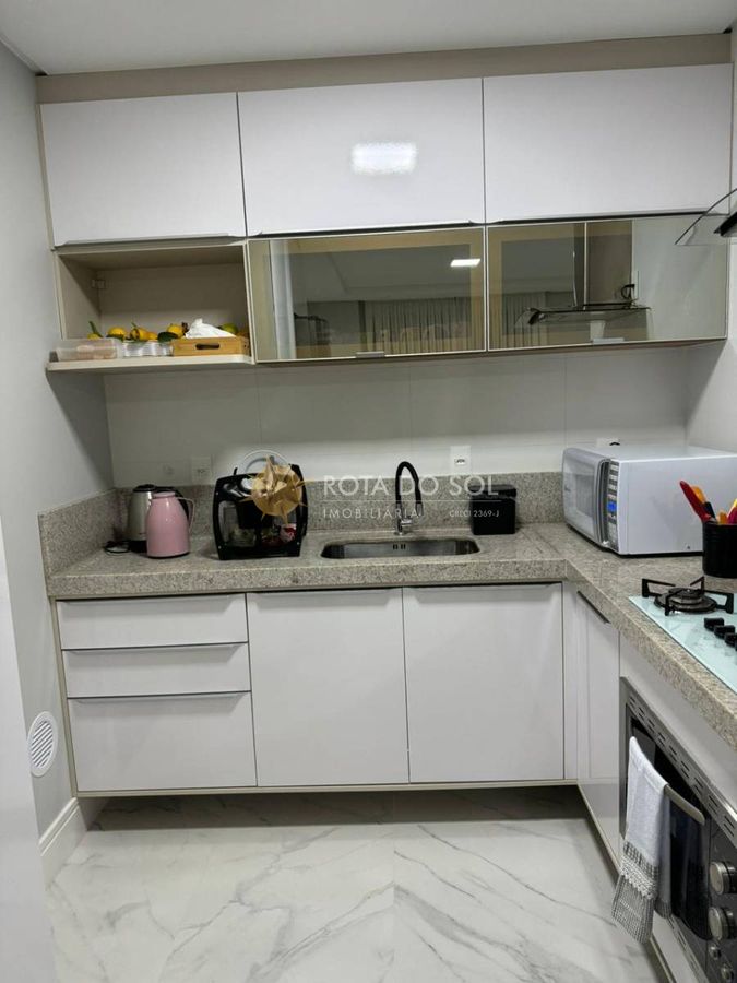 Black Piano apartamento 3 suítes e 2 vagas na Meia Praia