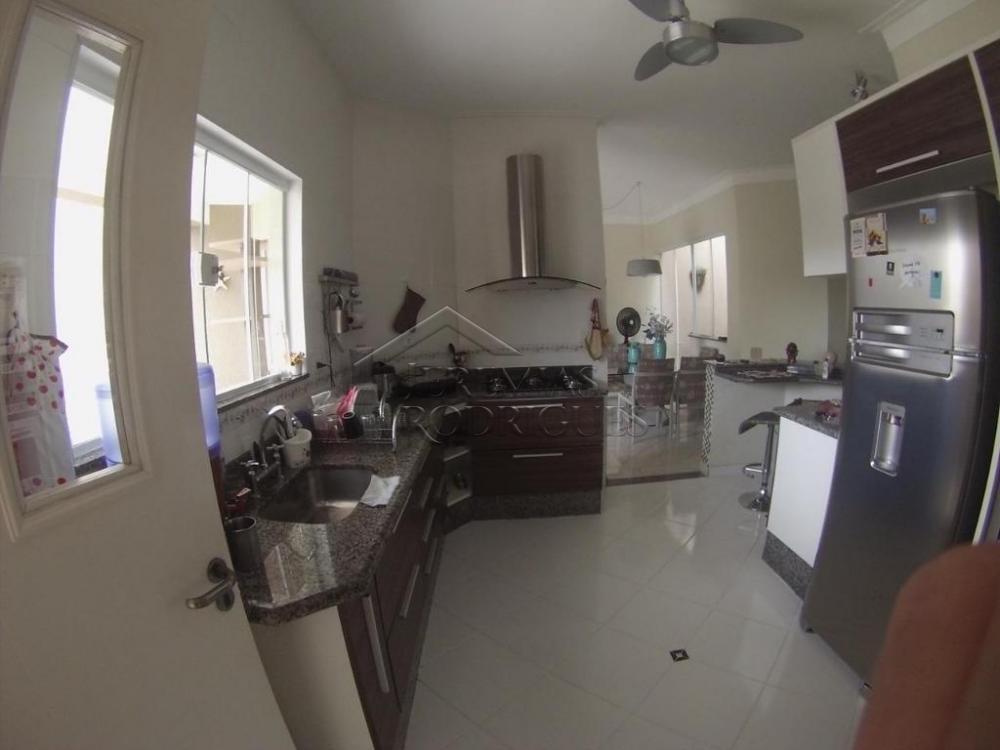 Casa à venda por R$ 720.000,00 - Taubaté/SP