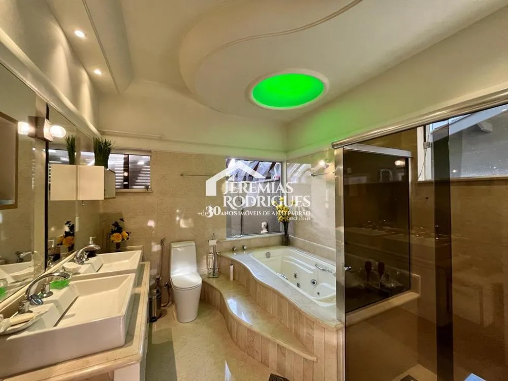 Casa com 4 quartos, 420 m² - Condomínio Portal do Sol - Taubaté/SP