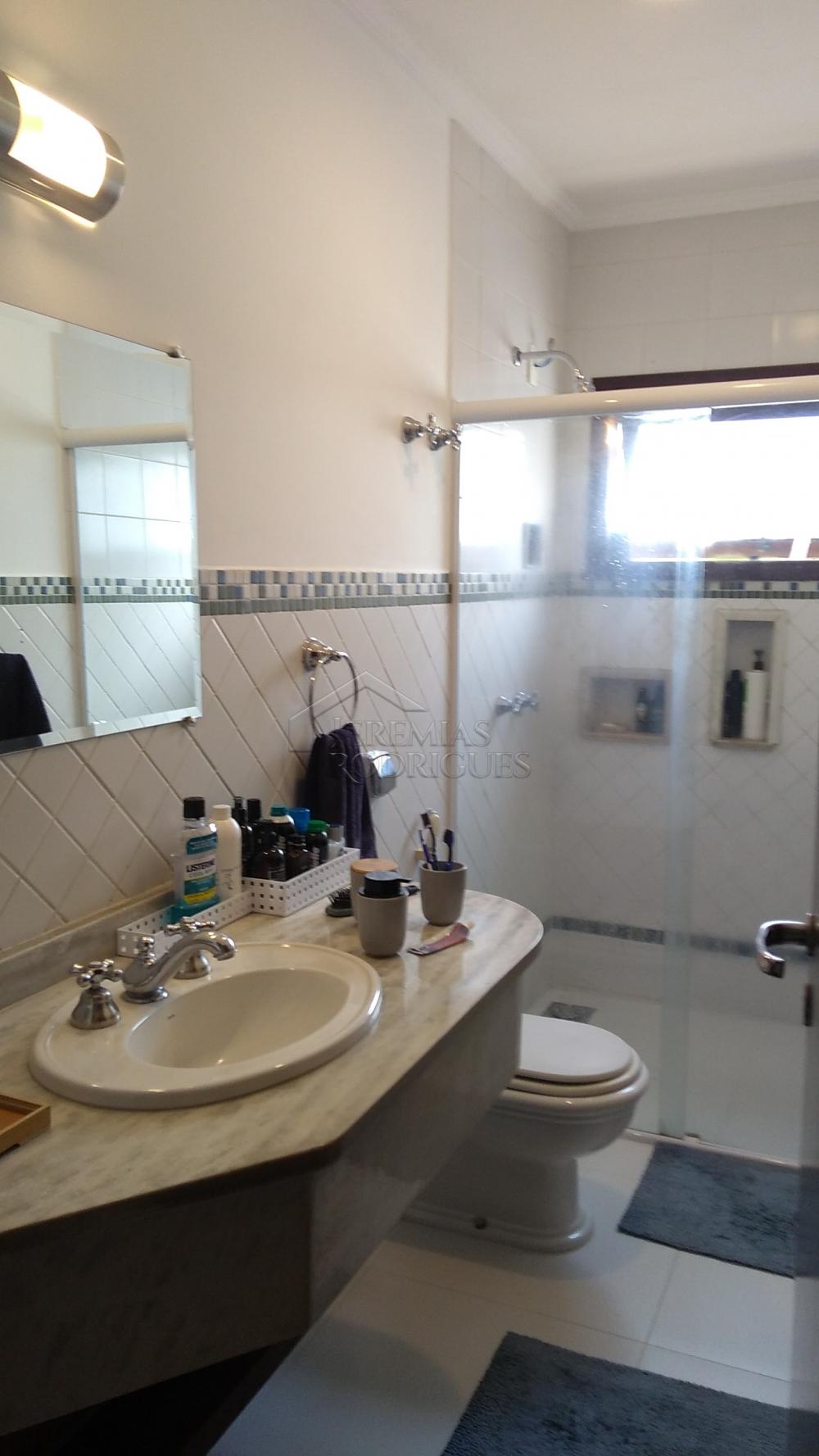 Casa à venda com 4 dormitórios no Condomínio Taubaté Village em Taubaté/SP. 