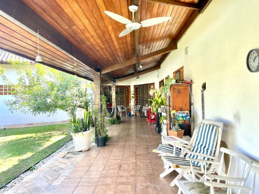 Casa à venda por R$ 2.000.000,00 - Tremembé/SP
