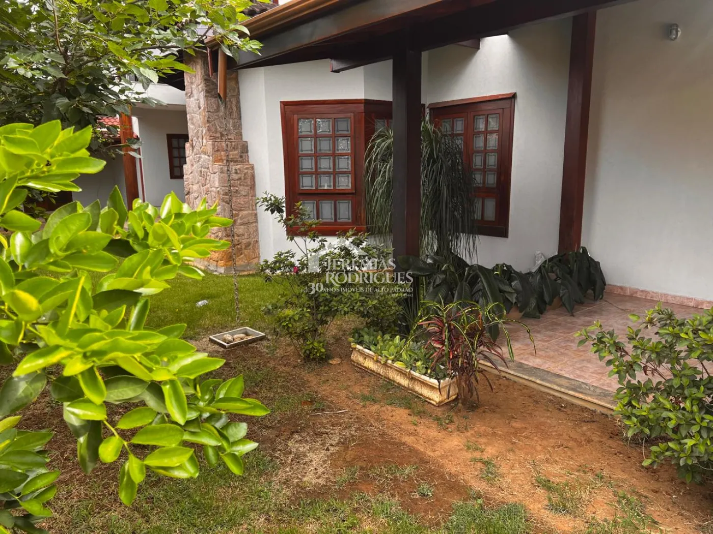 Casa com 4 dormitórios, 330 m² - Condomínio Village Paineiras- Pindamonhangaba/SP.