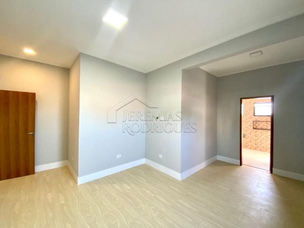 Casa à venda no Condomínio Parque das Araucárias em Tremembé/SP. 