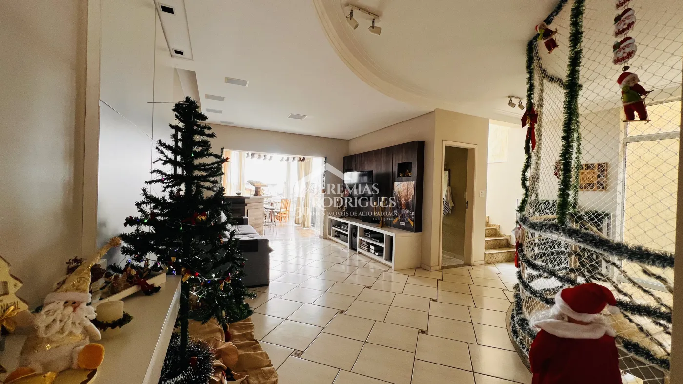 Casa com 4 dormitórios, 394 m² - Alto São Pedro - Taubaté/SP.