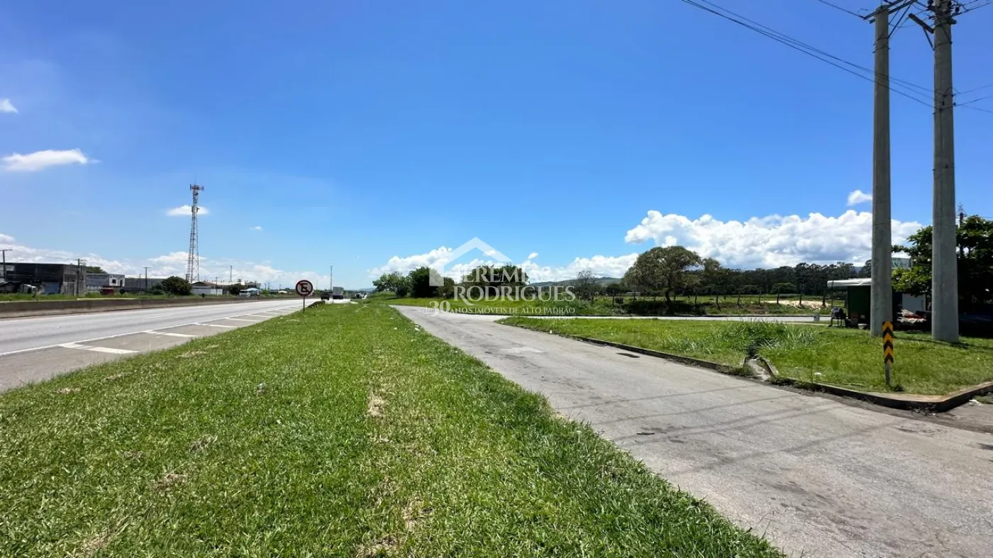 Terreno comercial de 123000 m² para alugar por R$ 30.000,00 - Pindamonhangaba/SP