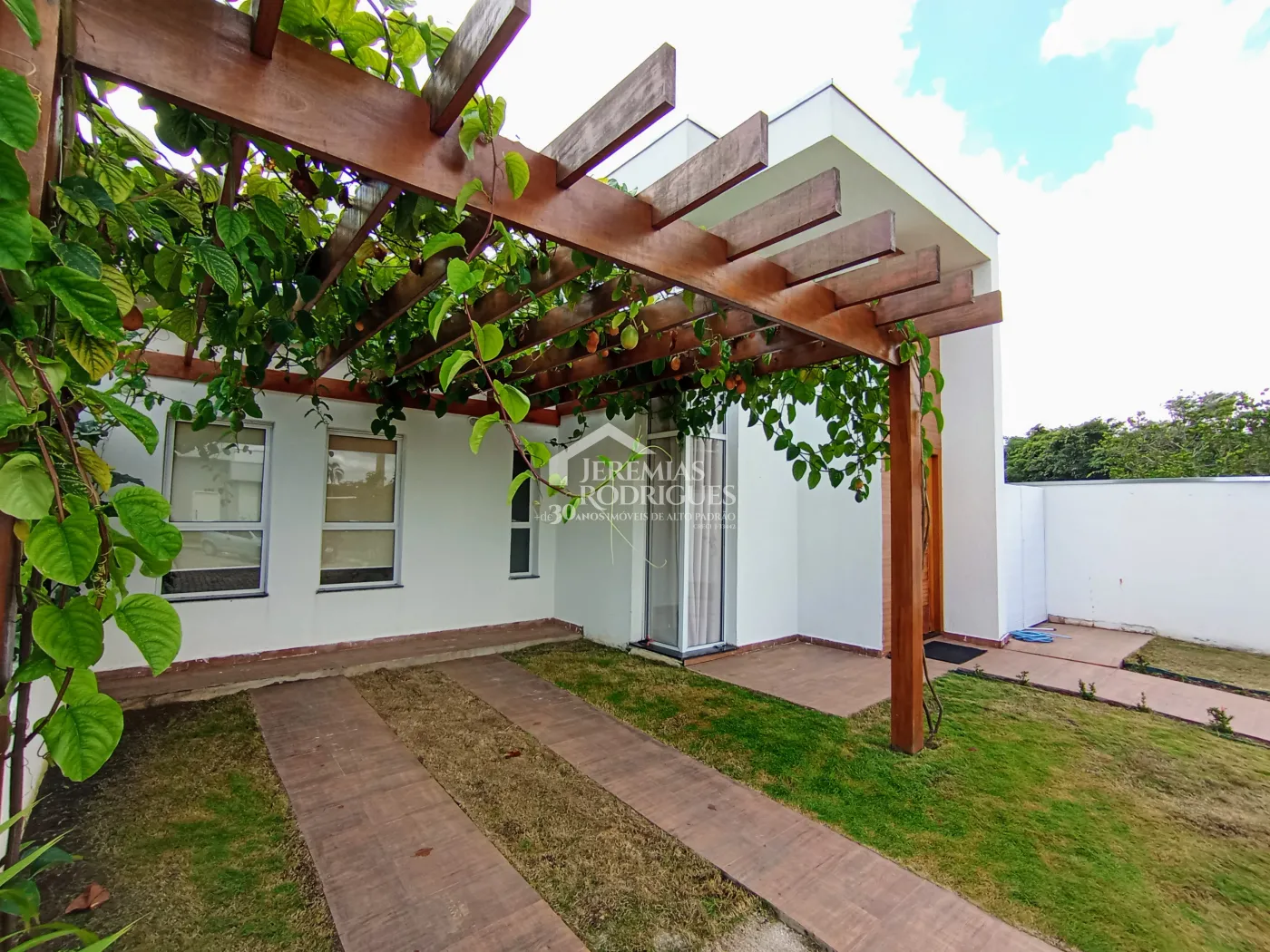 Casa para venda com 2 dormitórios no Residencial Charles Schineider em Taubaté/SP