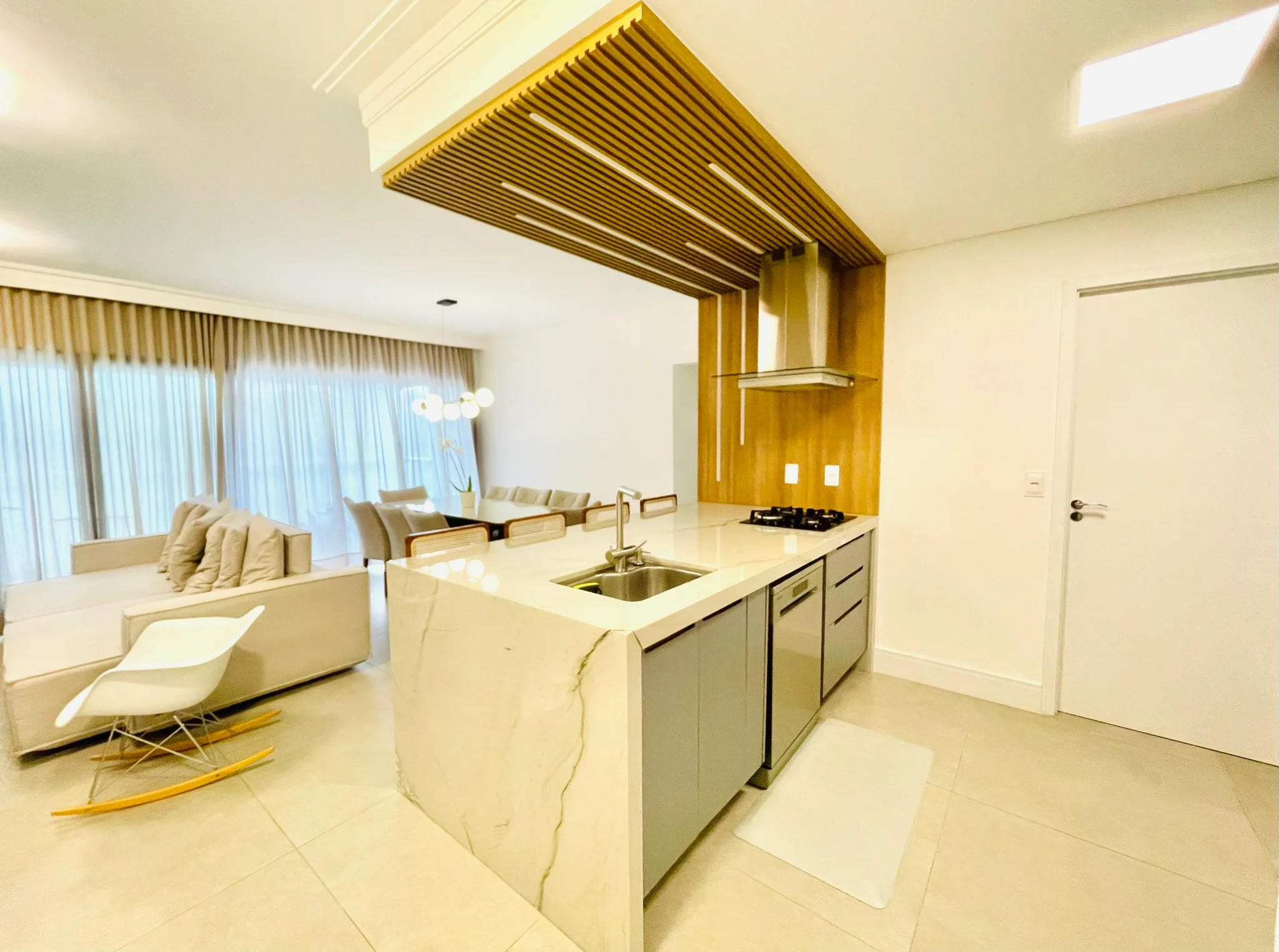 Apartamento à venda com exclusividade com 3 dormitórios no Condomínio Lucca em Taubaté/SP. 