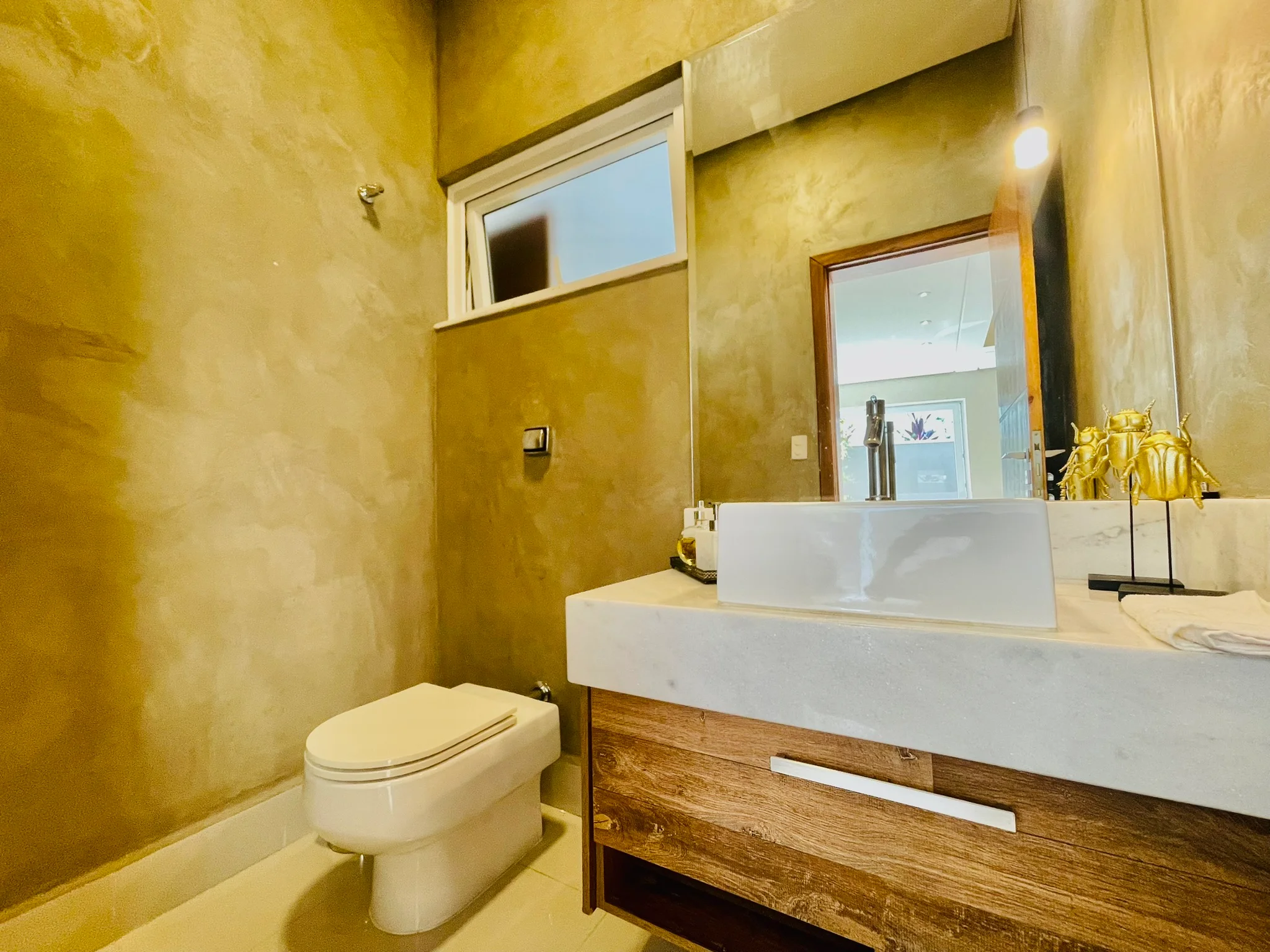 Casa à venda com 3 suítes no Condomínio Residencial San Marco em Taubaté/SP