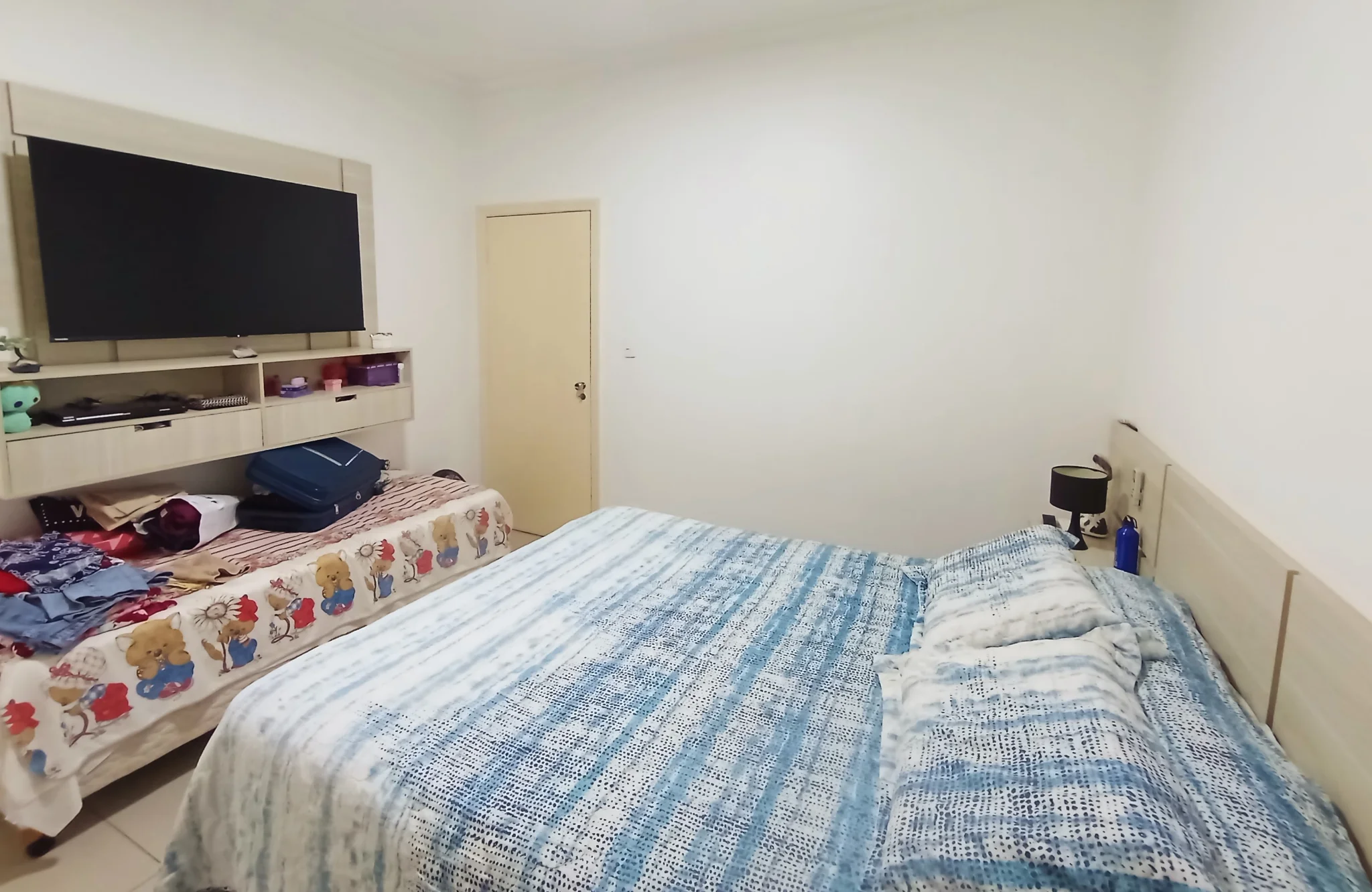 Casa à venda com 4 dormitórios no Residencial Doutor Lessa em Pindamonhangaba/SP. 