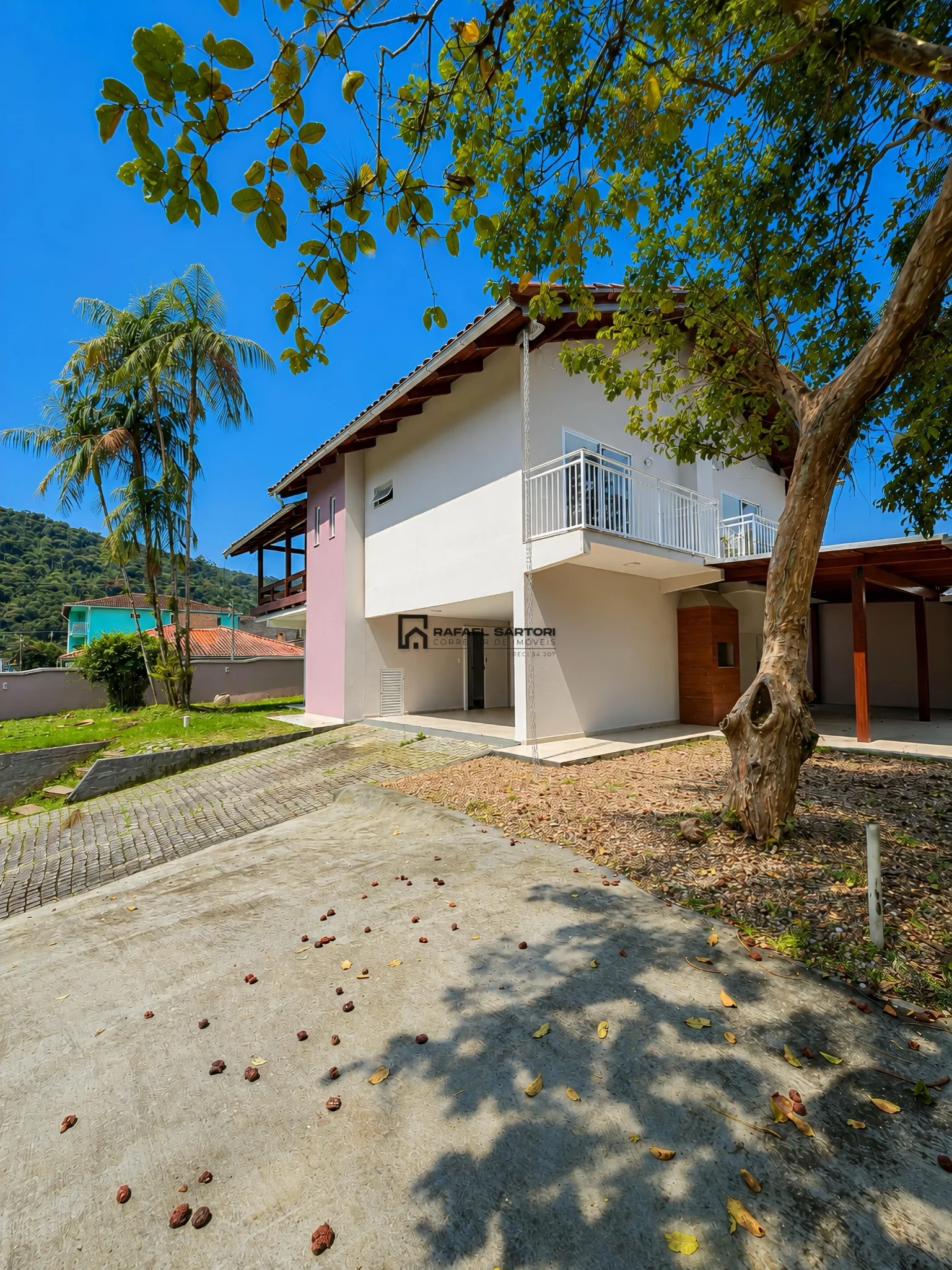 CASA AMPLA NO BAIRRO VIEIRA
