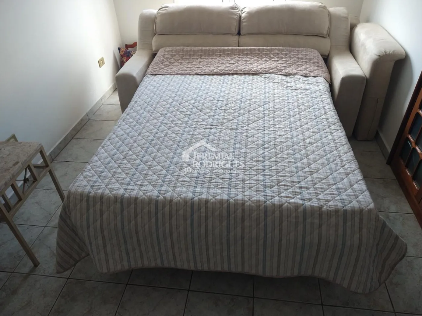 Cobertura duplex à venda com 2 dormitórios, 113 m² no Condomínio Sol Tropical em Ubatuba/SP.