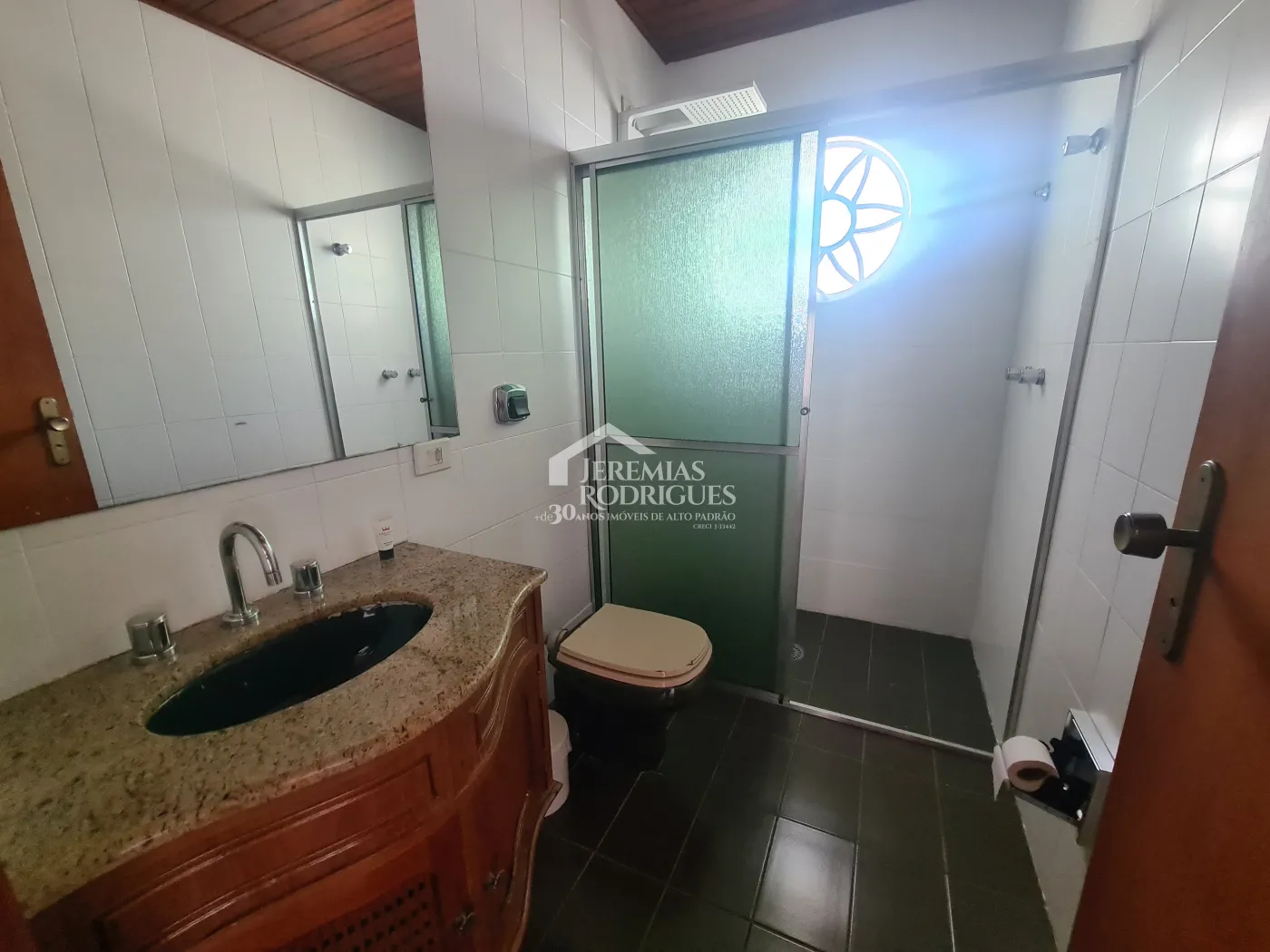 Casa para venda com 3 dormitórios no bairro Alto da Vila Inglesa em Campos do Jordão/SP