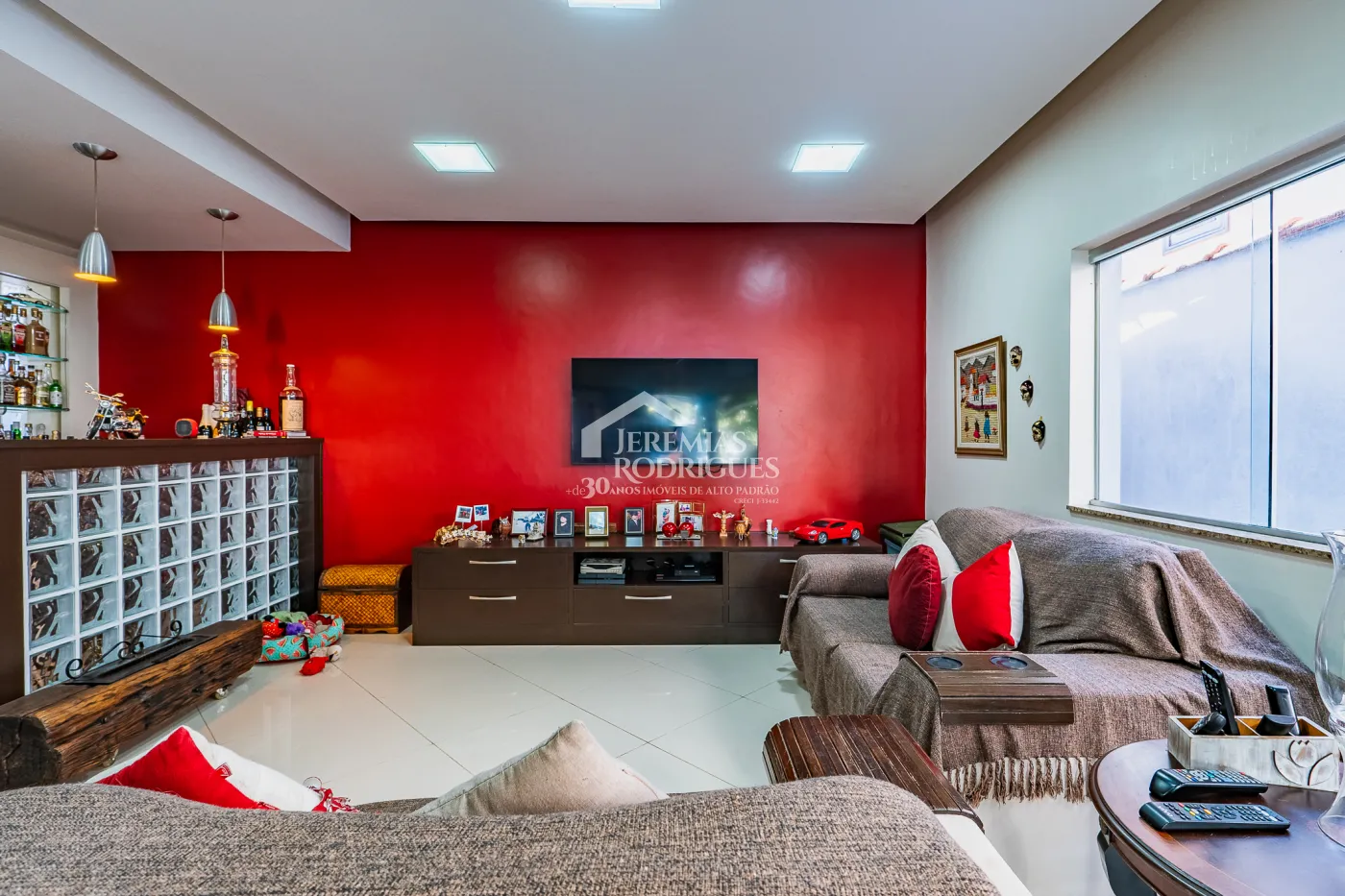 Casa com 3 dormitórios, 396 m² - Condomínio Village Paineiras - Pindamonhangaba/SP.