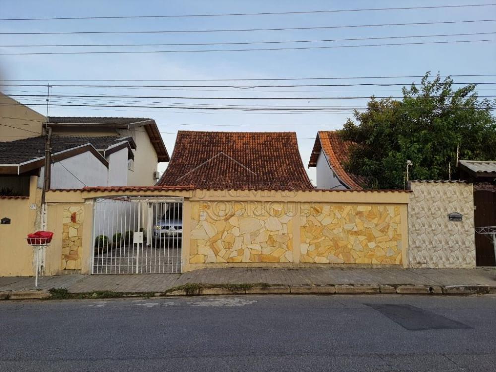 Casa à venda por R$ 750.000,00 - Pindamonhangaba/SP