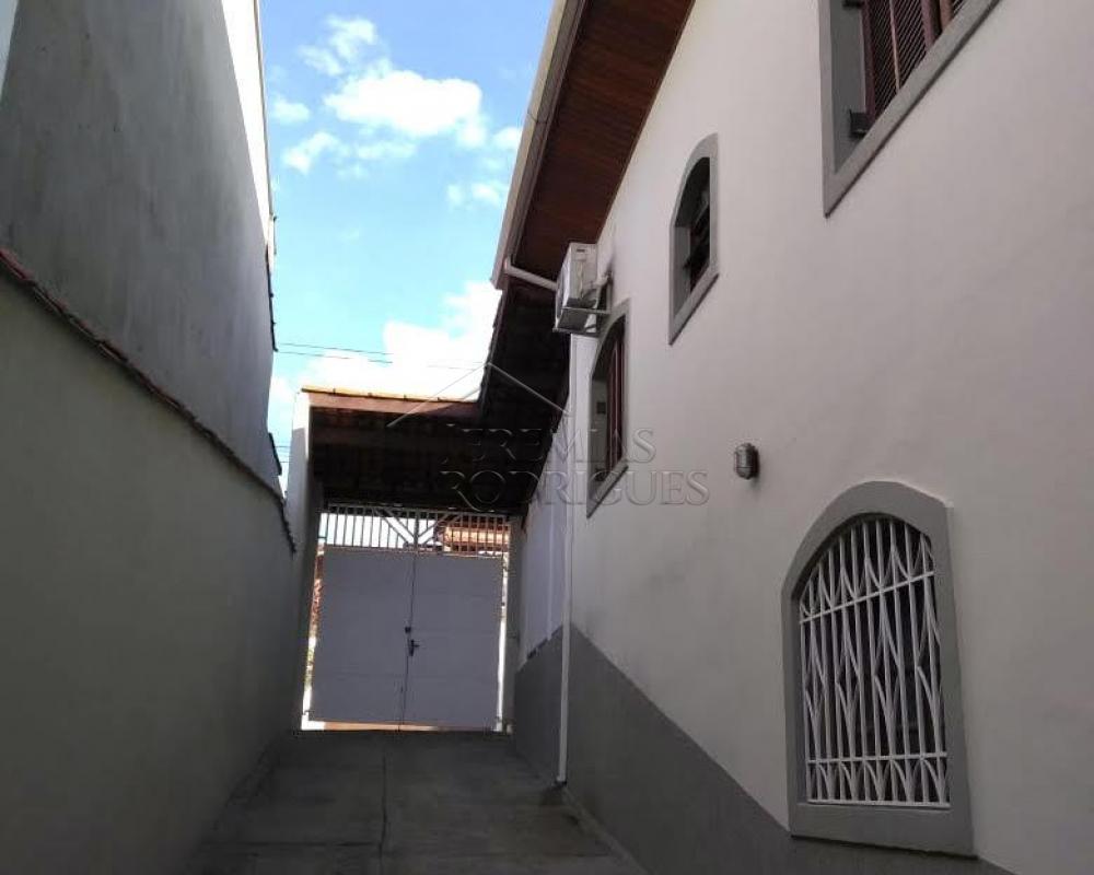 Casa com 3 dormitórios à venda no Bairro Campos Elíseos em Taubaté/SP