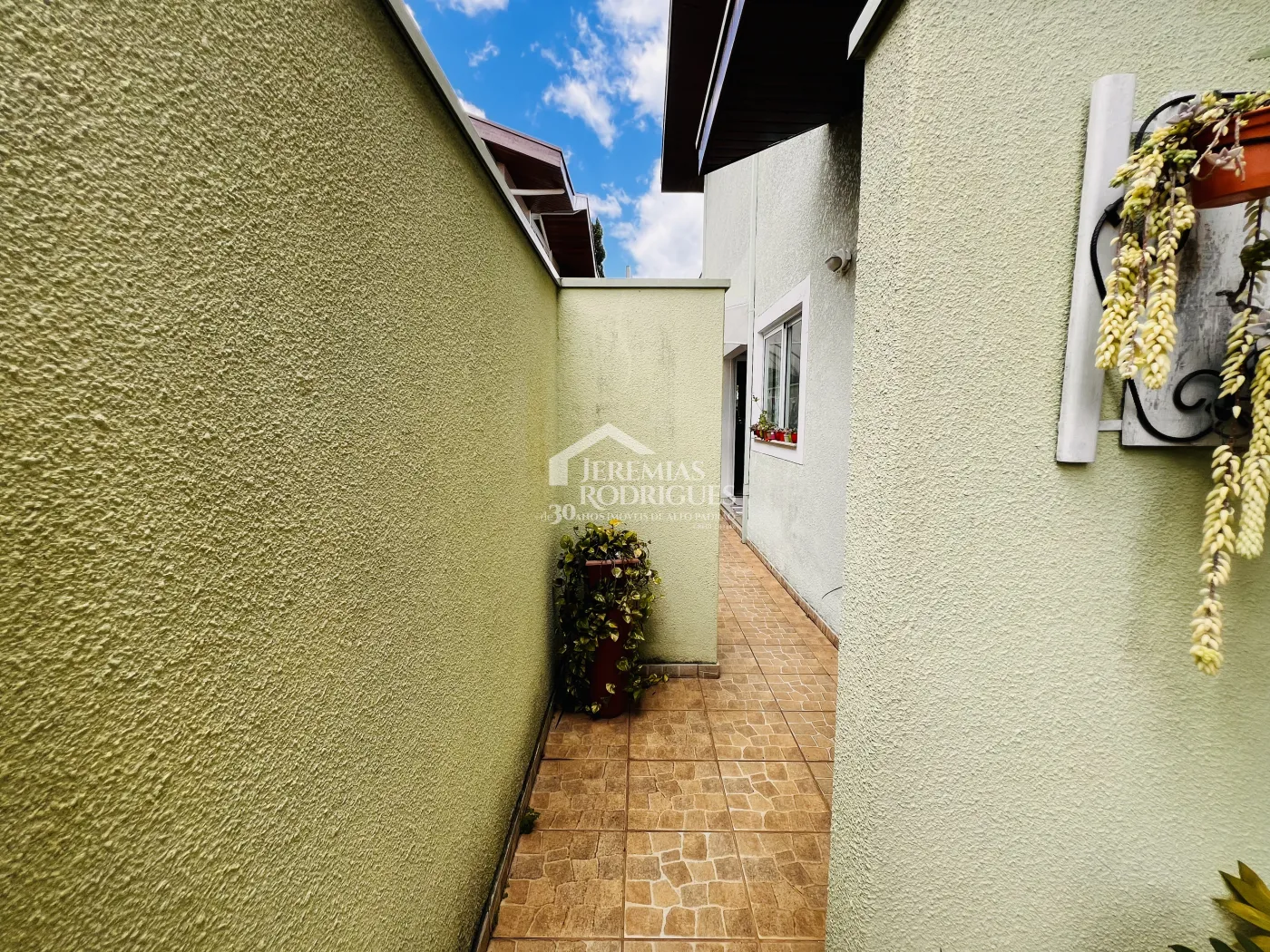 Casa com 4 dormitórios, 305 m² - Condomínio Taubaté Village - Taubaté/SP.