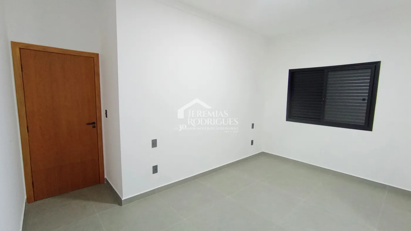 Casa à venda com 3 dormitórios no Condomínio Perolas do Vale em Tremembé/SP.