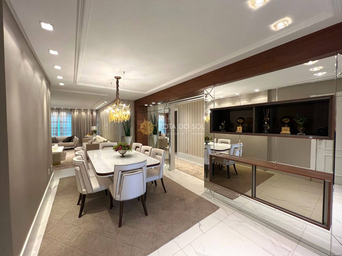 =Vogue Home Apartamento Quadra Mar 4 Suítes Meia Praia Itapema SC