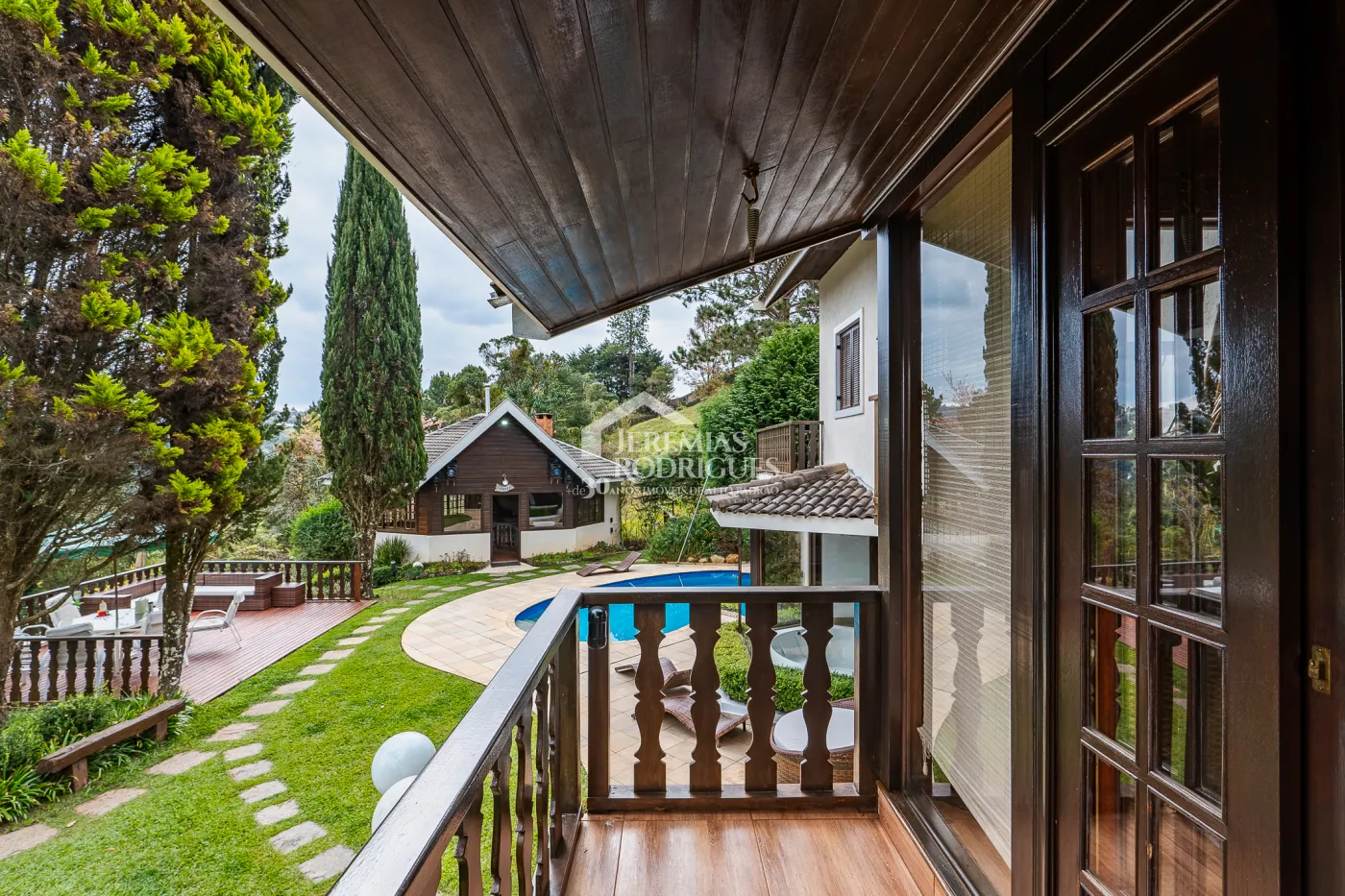 Casa com 4 dormitórios, 450 m² - Atalaia - Campos do Jordão/SP