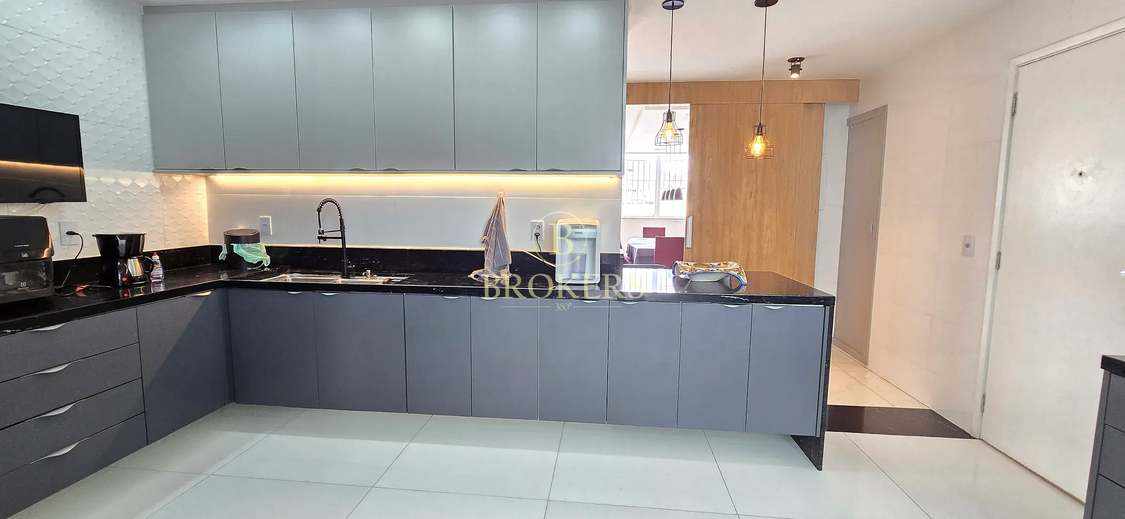 Apartamento espetacular, todo  modernizado à venda na Rua Figueiredo Magalhães, Copacabana, Rio de — foto 35