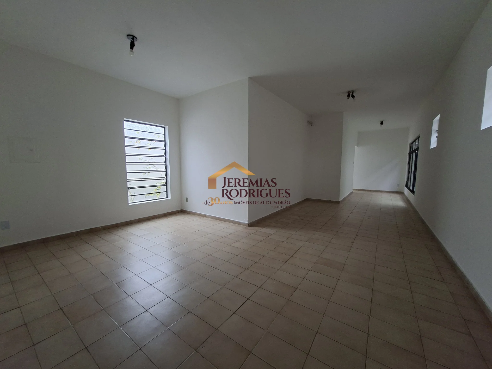Casa para locação no centro em Pindamonhangaba/SP. - foto 5