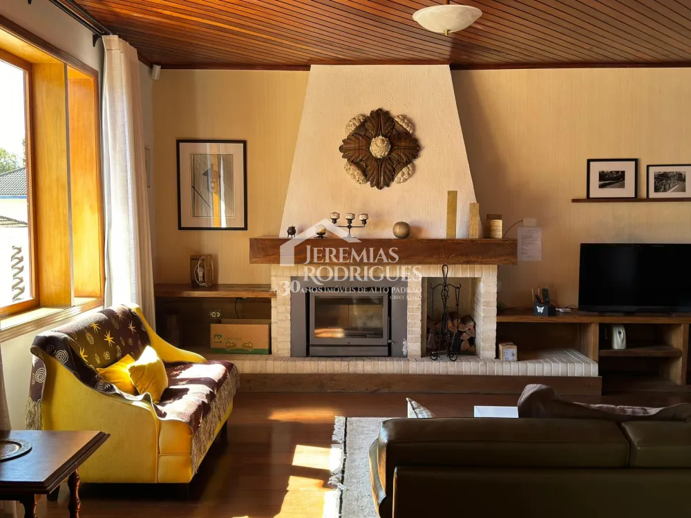 Casa com 4 suítes, 350 m² -  Vila Francalanza - Campos do Jordão/SP.