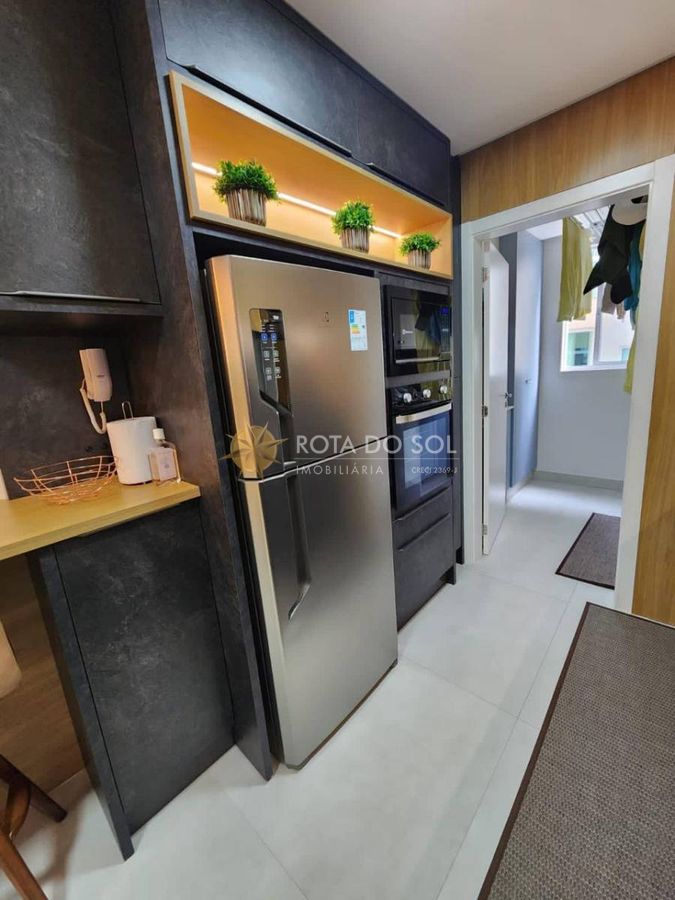Place Vendôme Apartamento 4 Suítes em Meia Praia Itapema SC