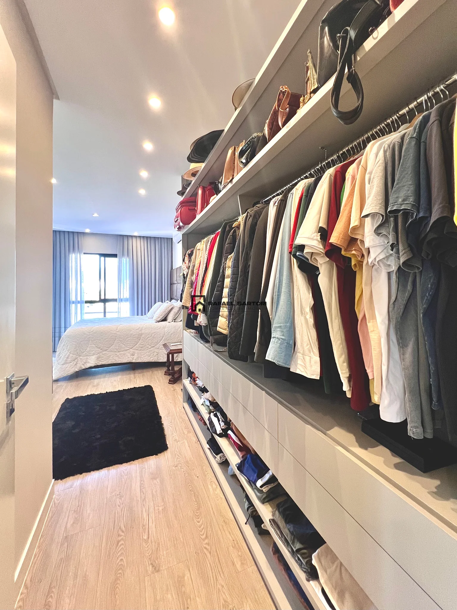 APARTAMENTO COM 03 SUITES NO CENTRO — foto 12