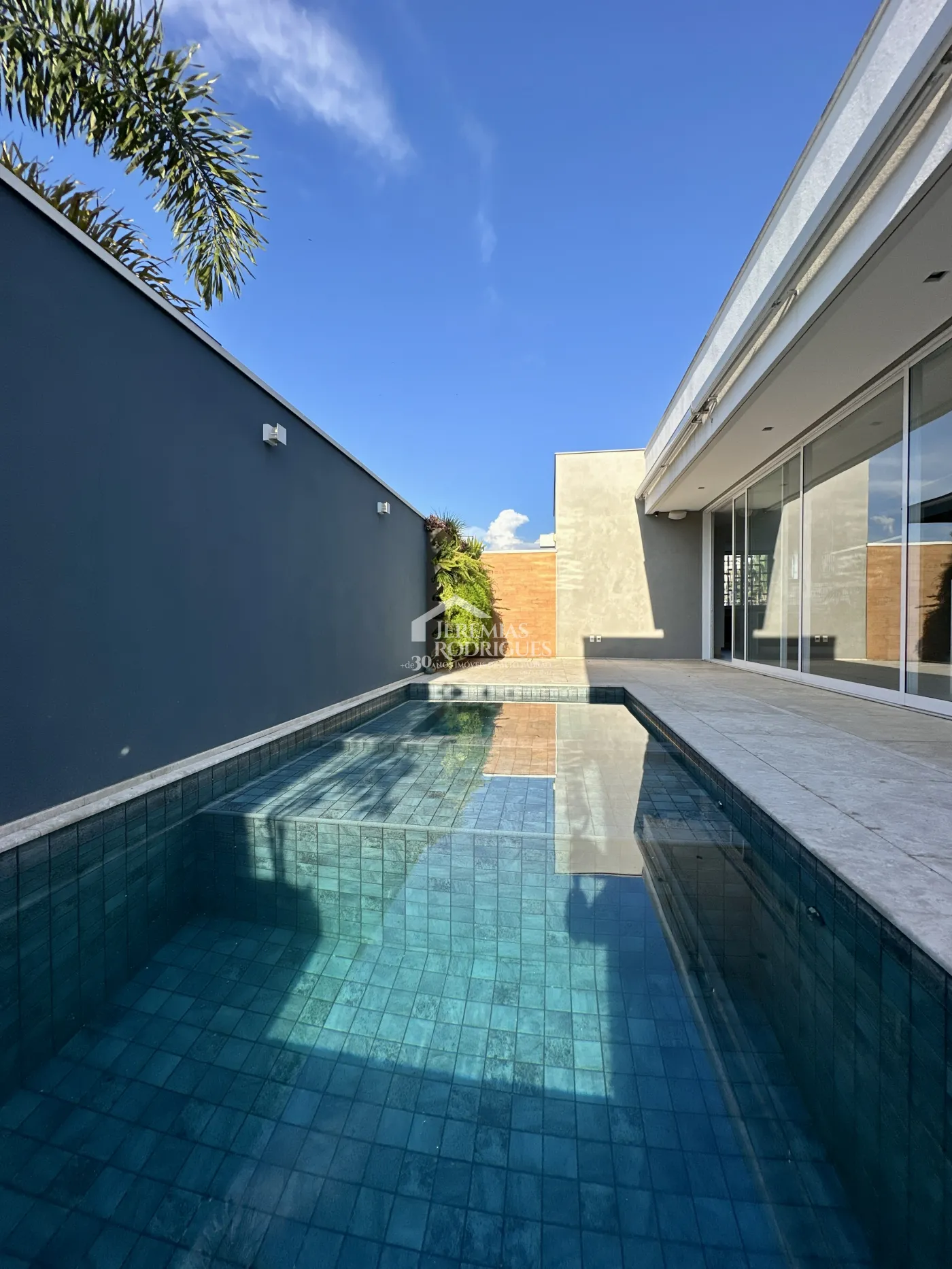Casa à venda no Condomínio Residencial Terras de San Marco em Taubaté/SP.