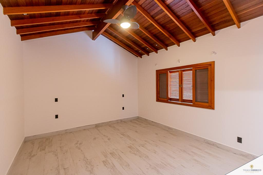 Casa para venda e locação com 4 dormitórios no Condomínio Colonial Village I em Pindamonhangaba/SP.