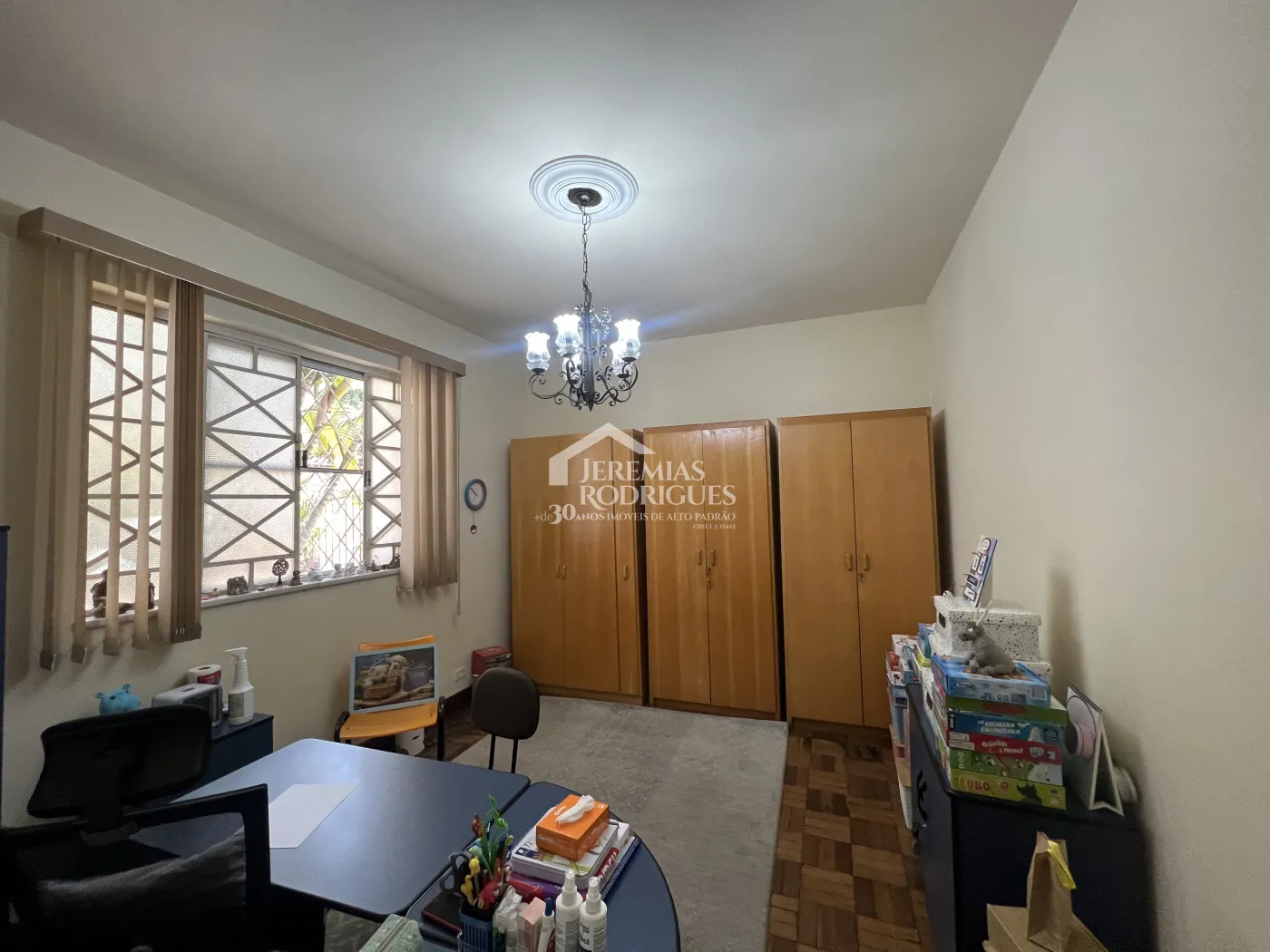 Casa com 3 dormitórios, 260 m² - Centro - Taubaté/SP