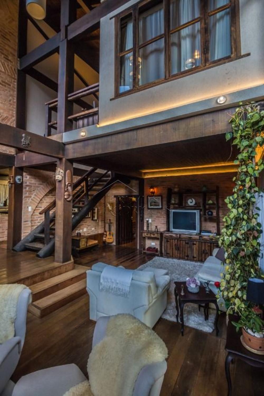 Casa com 3 quartos, 630 m², à venda por R$ 6.500.000- Condomínio Pedra de Fogo - Campos do Jordão/SP