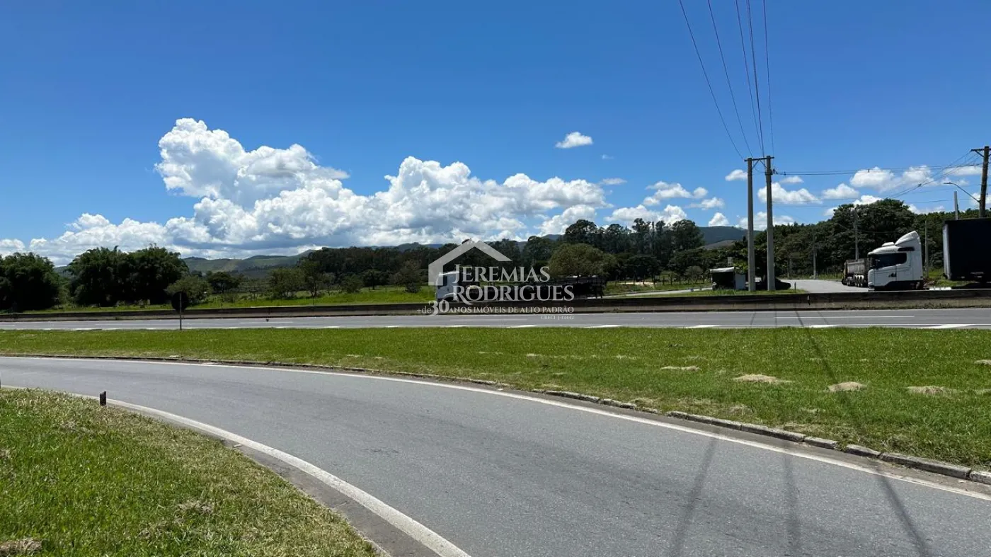 Terreno comercial de 123000 m² para alugar por R$ 30.000,00 - Pindamonhangaba/SP