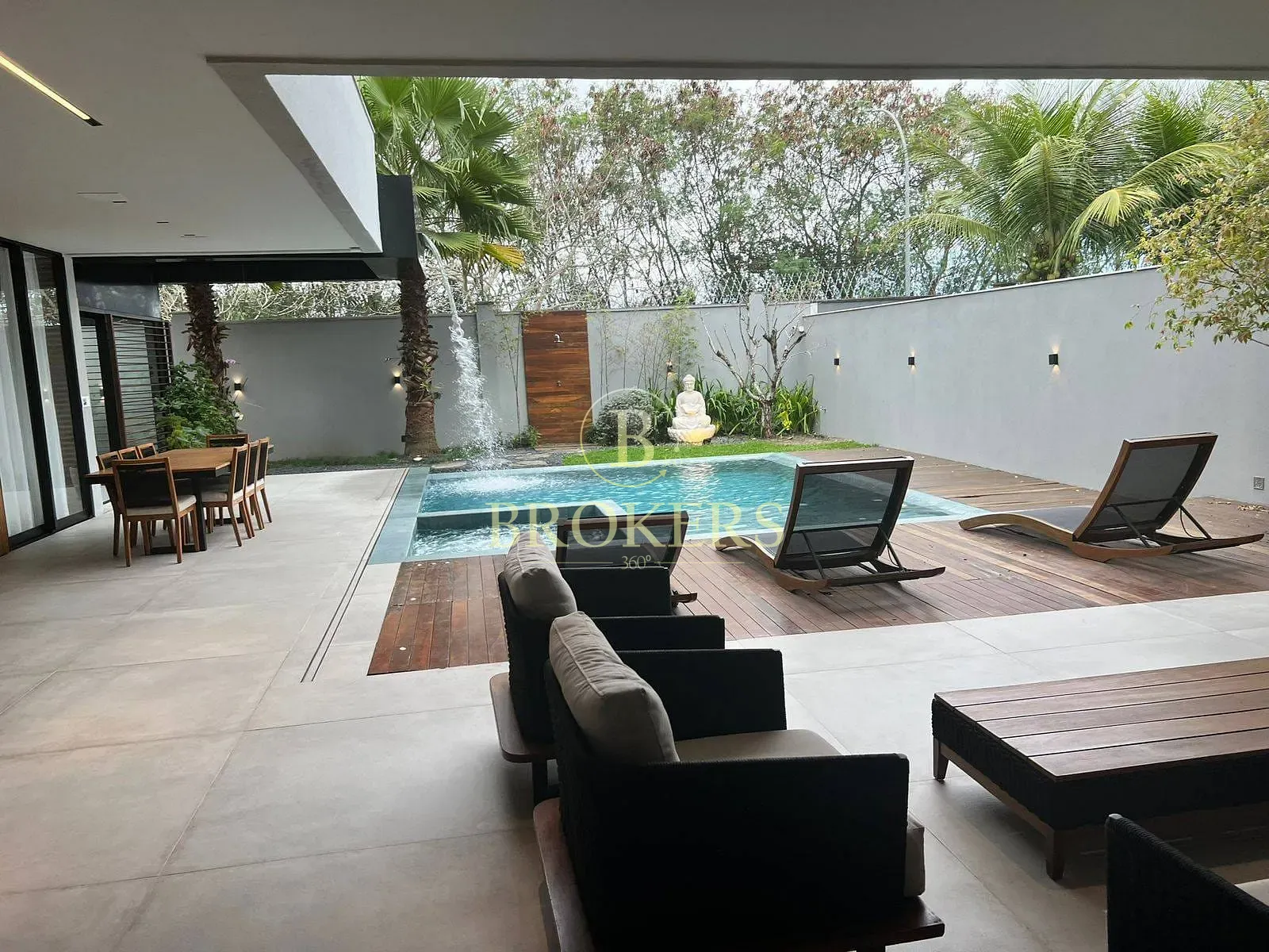 Moderna e sofisticada: Casa triplex no Alphaville com elevador, 5 suítes e terraço panorâmico por R — foto 3