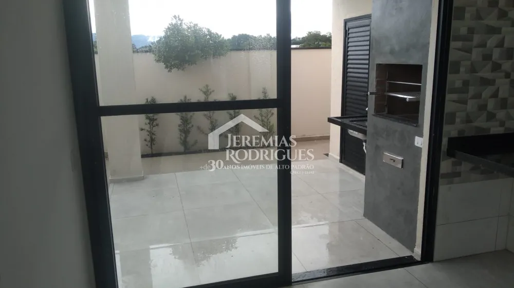 Casa à venda com 3 suítes - Condomínio Pérola do Vale - Tremembé/SP.