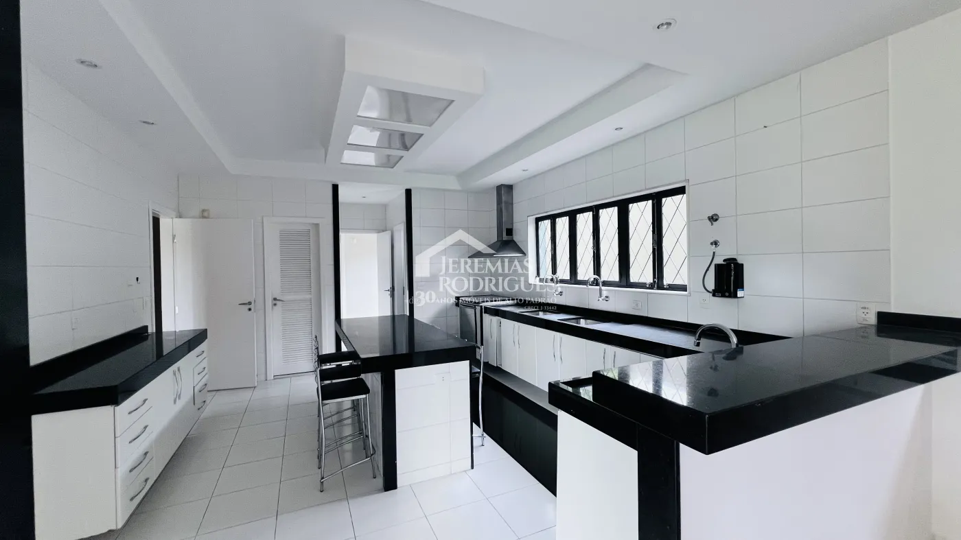 Casa com 8 dormitórios, 900 m² - Condomínio Portal da Serra - Taubaté/SP