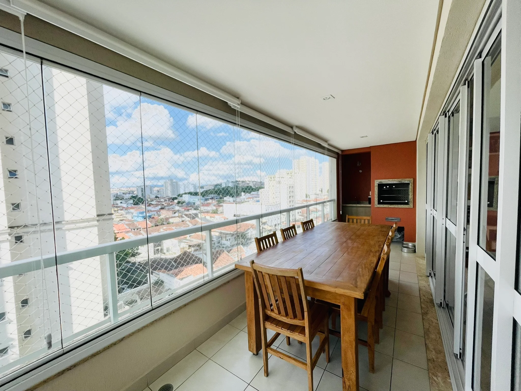 Apartamento à venda com 3 dormitórios, 130m² no Edifício Figueiras em Taubaté/SP