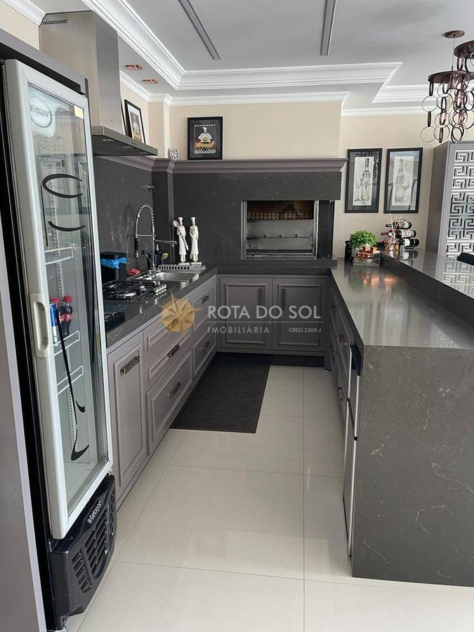 Atlantic Paradise Apartamento 4 Suítes com Lazer de Resort em Meia Praia Itapema