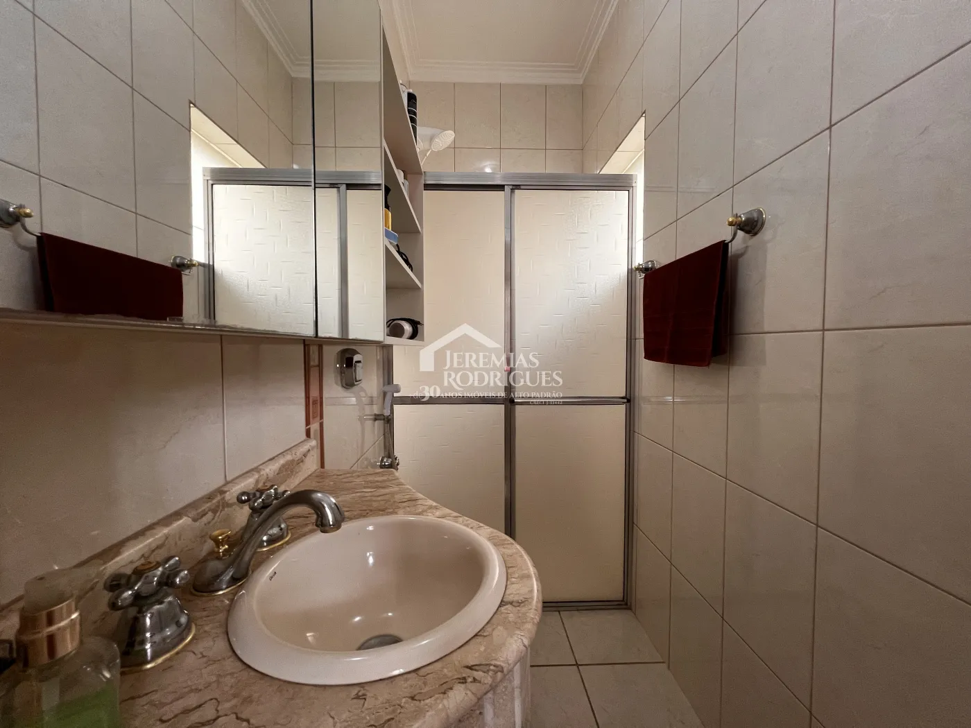 Casa com 4 dormitórios, 394 m² - Alto São Pedro - Taubaté/SP.