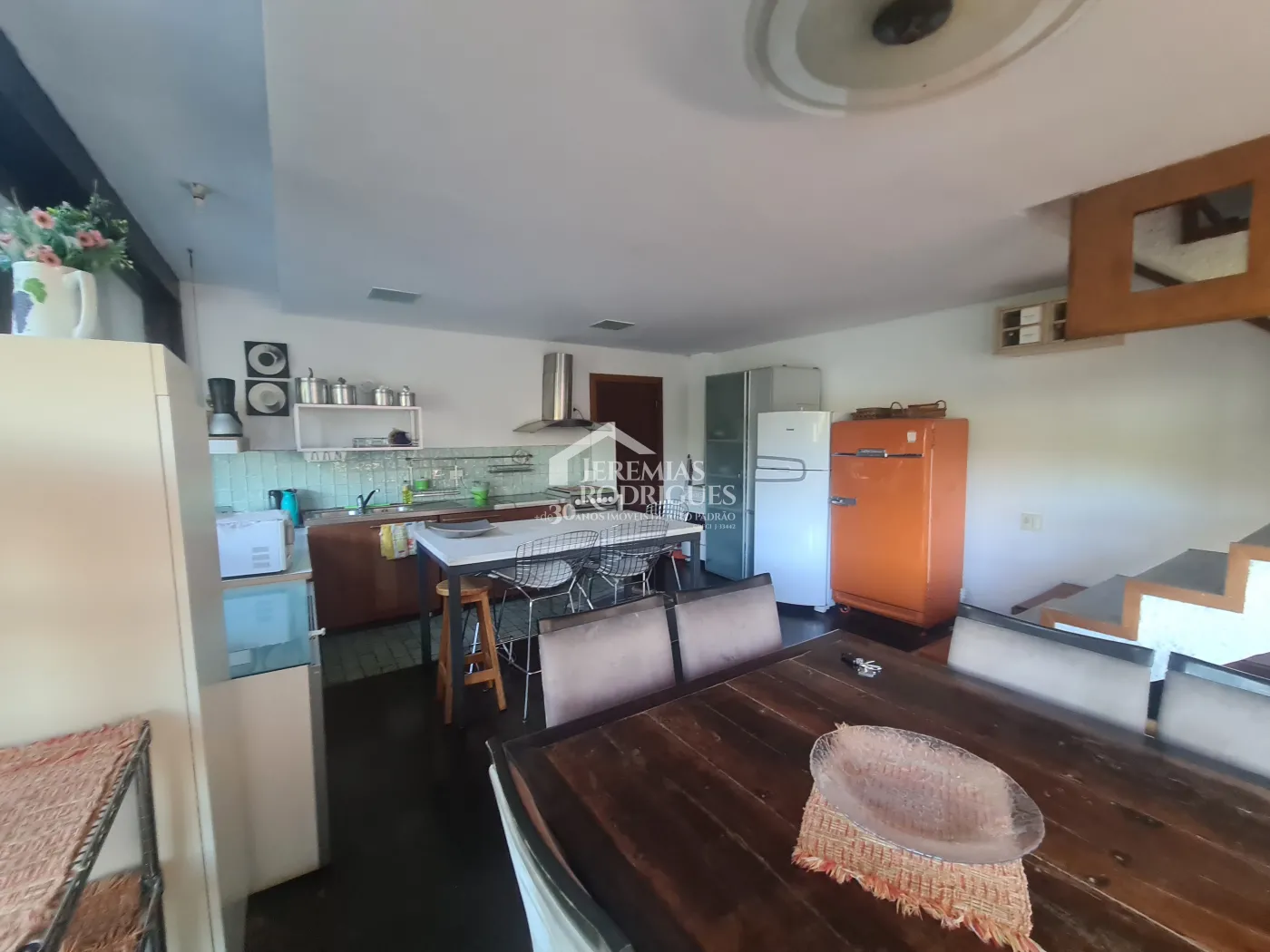 Casa à venda com 6 suítes no Condomínio Jardim Véu da Noiva em Campos do Jordão/SP