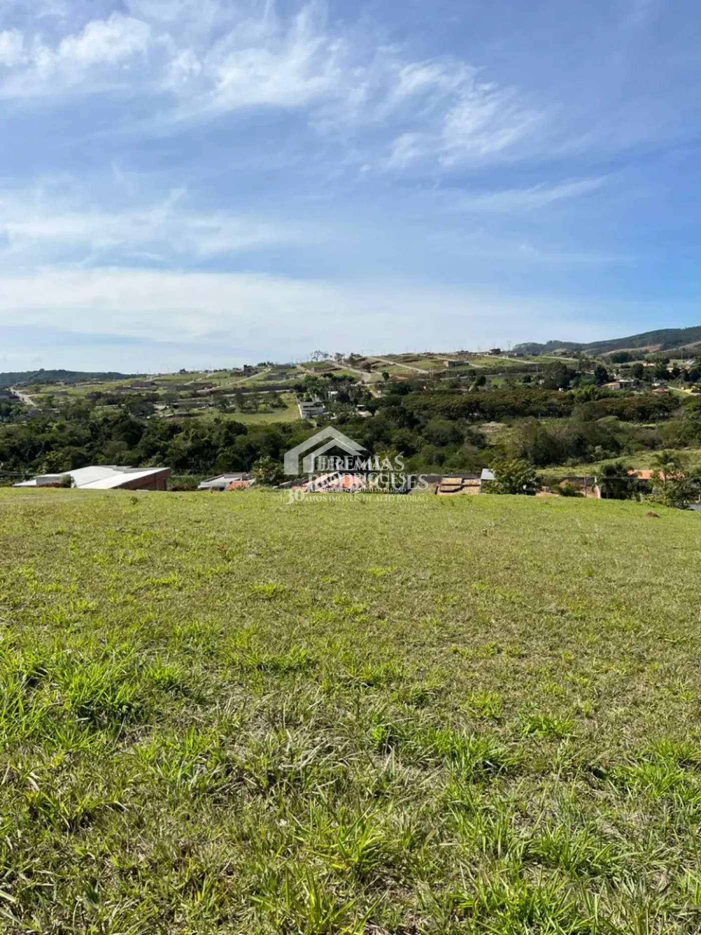 Terreno com 1.175,57 m² - Condomínio Reserva Altos do Cataguá - Taubaté/SP