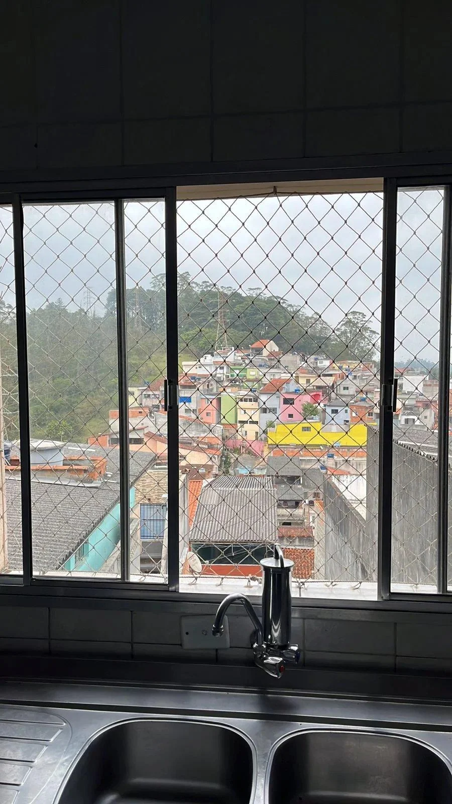 Casa GRANDE, 153m², Térrea com 03 quartos, 02 Vagas de Garagem Coberta, para locação no Jardim Ipê 4, São Bernardo do Campo - SP
