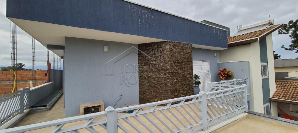 Casa à venda com 3 suítes no Condomínio Parque das Araucárias em Tremembé/SP.