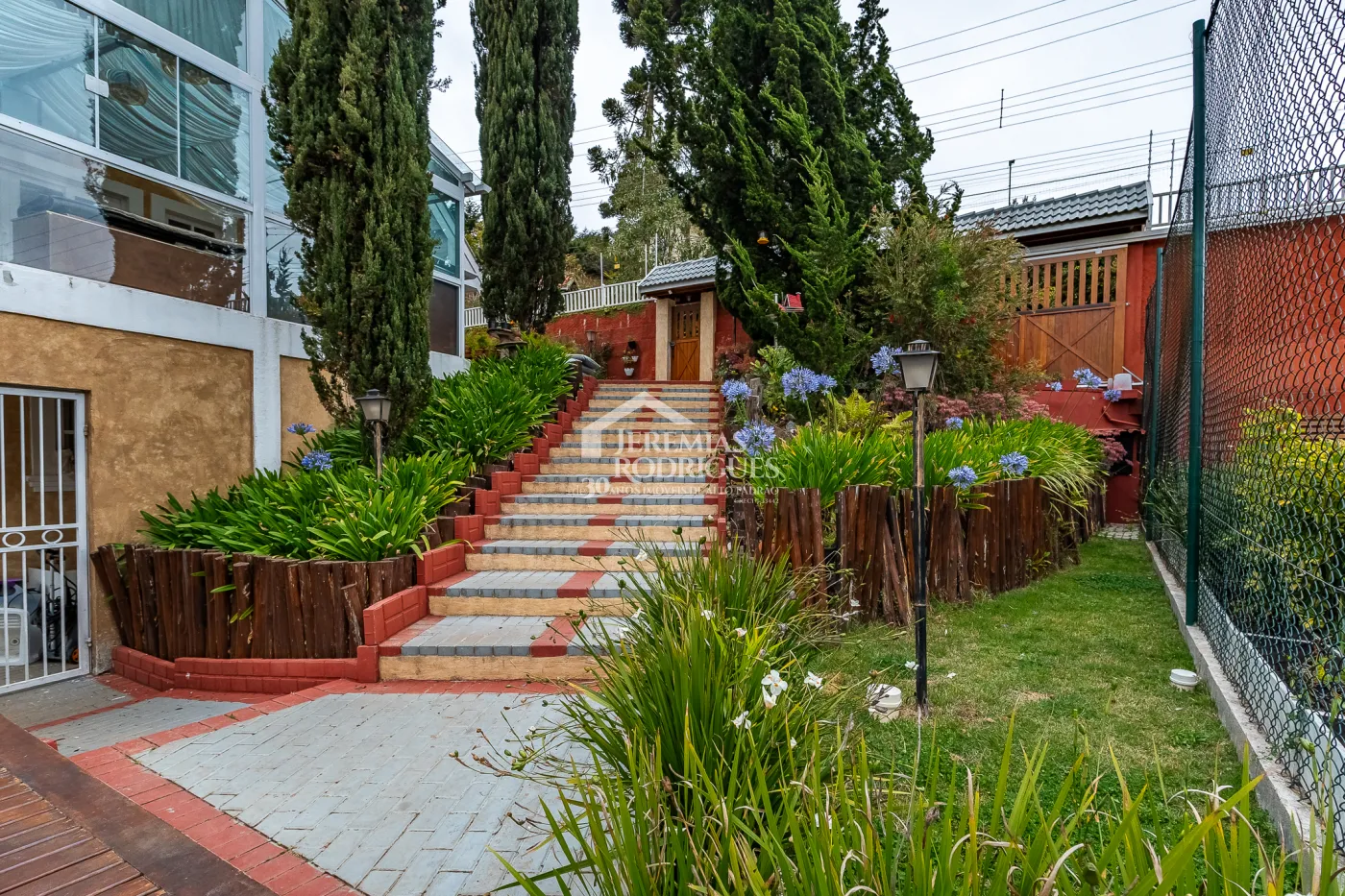 Casa com 5 suítes, 950 m² - Alto do Capivari - Campos do Jordão/SP