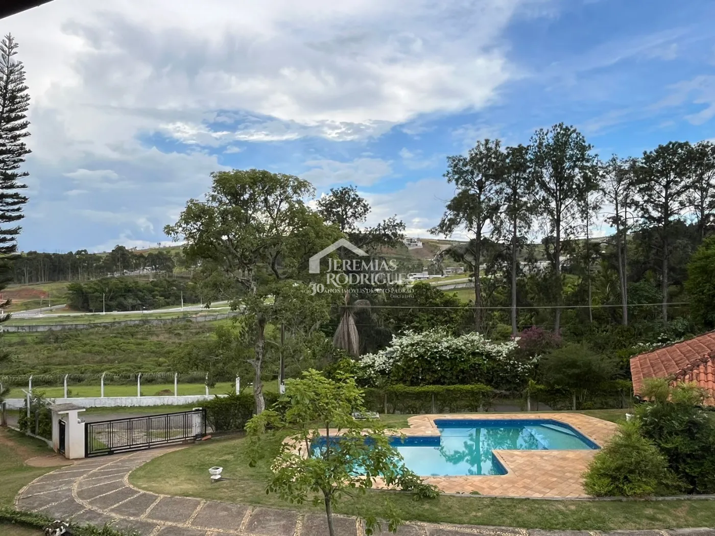 Casa com 4 dormitórios, 421 m² - Condomínio Chácaras Cataguá - Taubaté/SP.