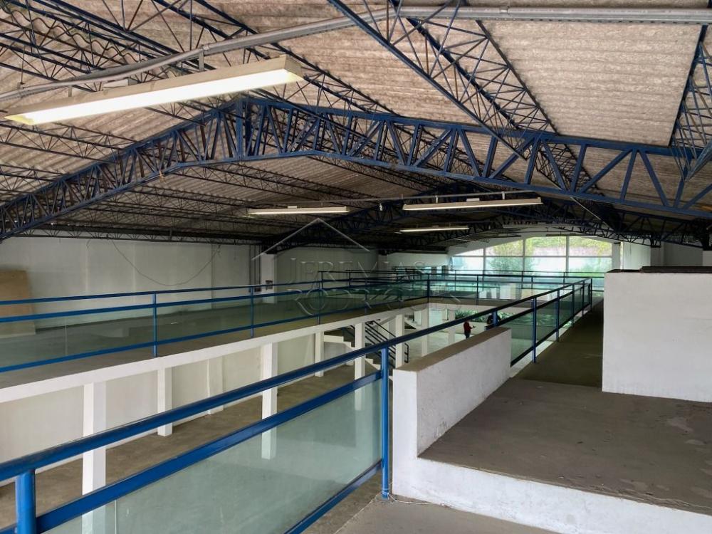 Galpão para venda e locação no Centro em Pindamonhangaba/SP. 