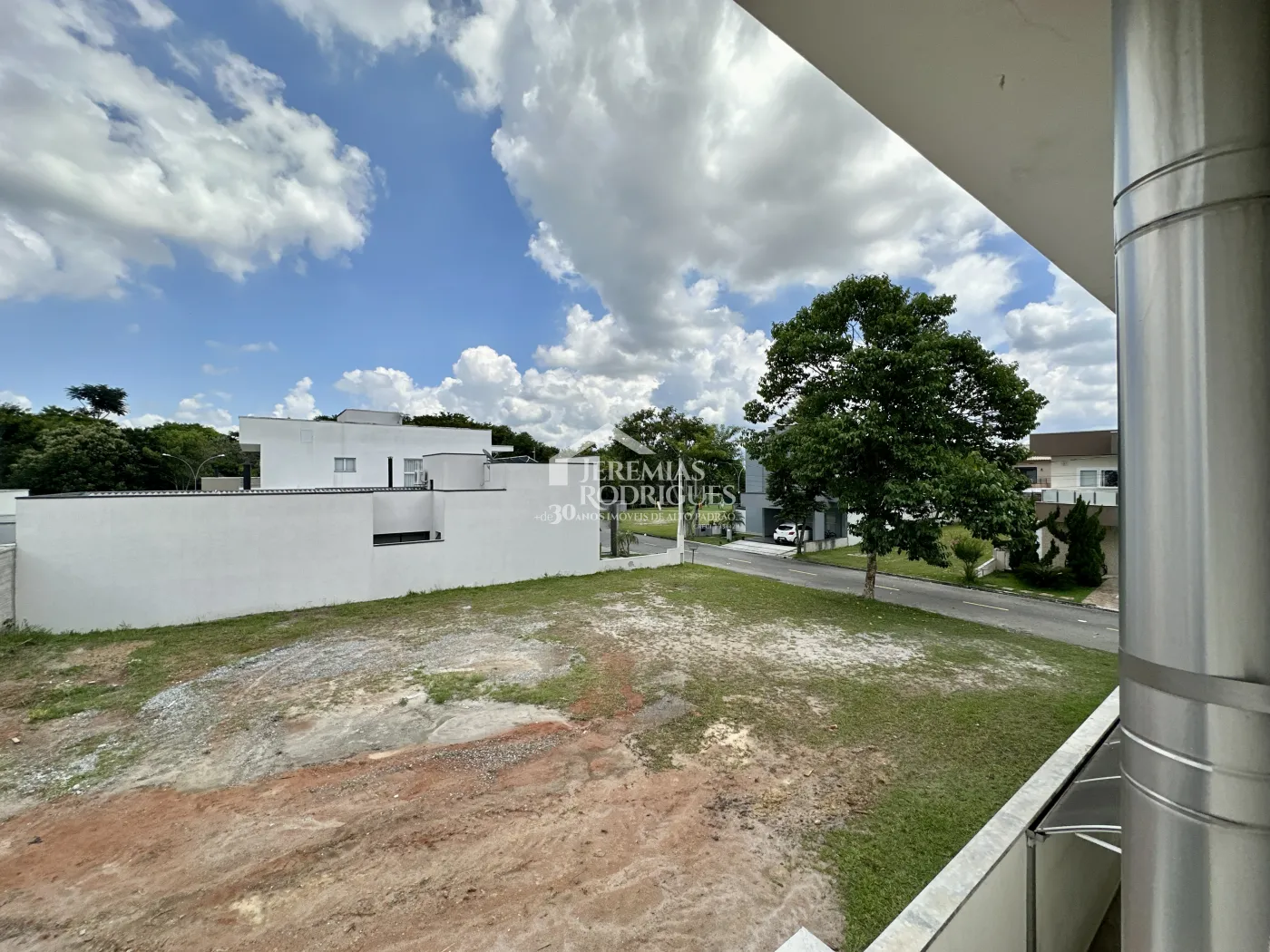 Casa para venda e locação com 4 suítes no Condomínio Campos do Conde II em Tremembé/SP